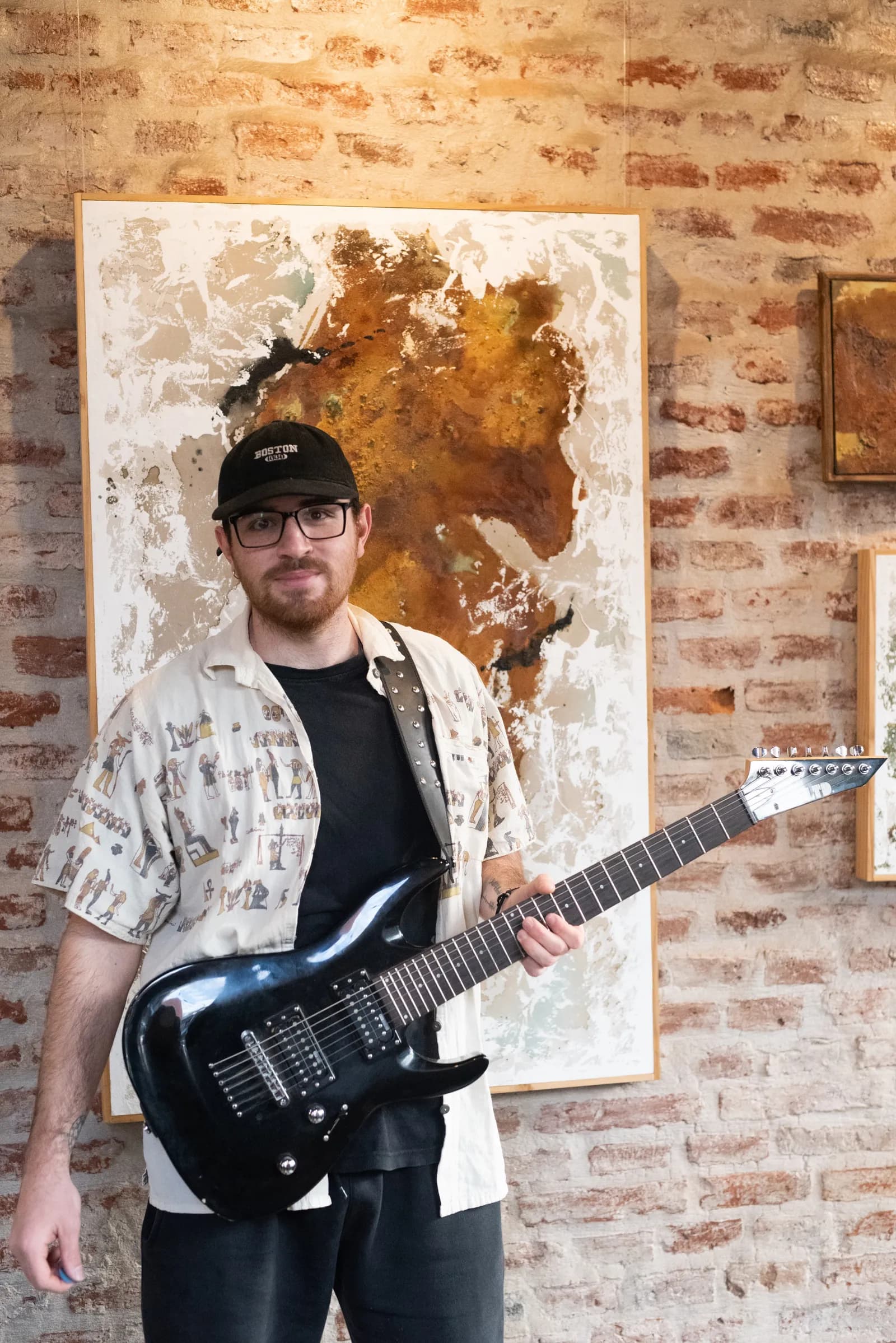 Facundo Zizzias — Docente de Guitarra y Taller de Iniciación Musical para Niños
